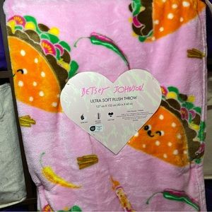 Pink Betsey Johnson taco blanket